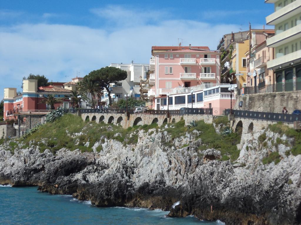 Albergo Tirreno Marina di Camerota Exterior photo