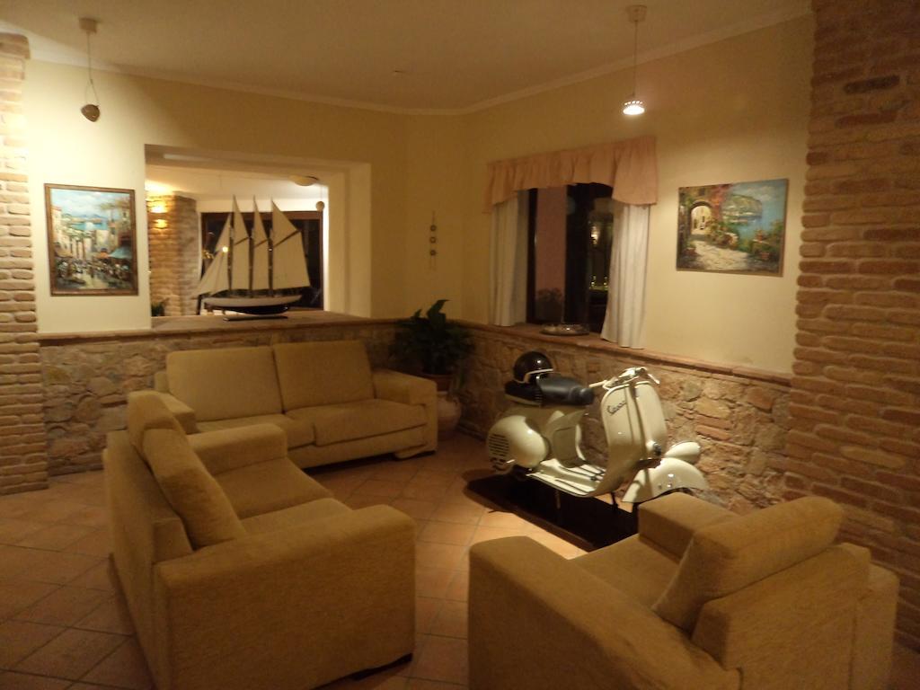 Albergo Tirreno Marina di Camerota Exterior photo