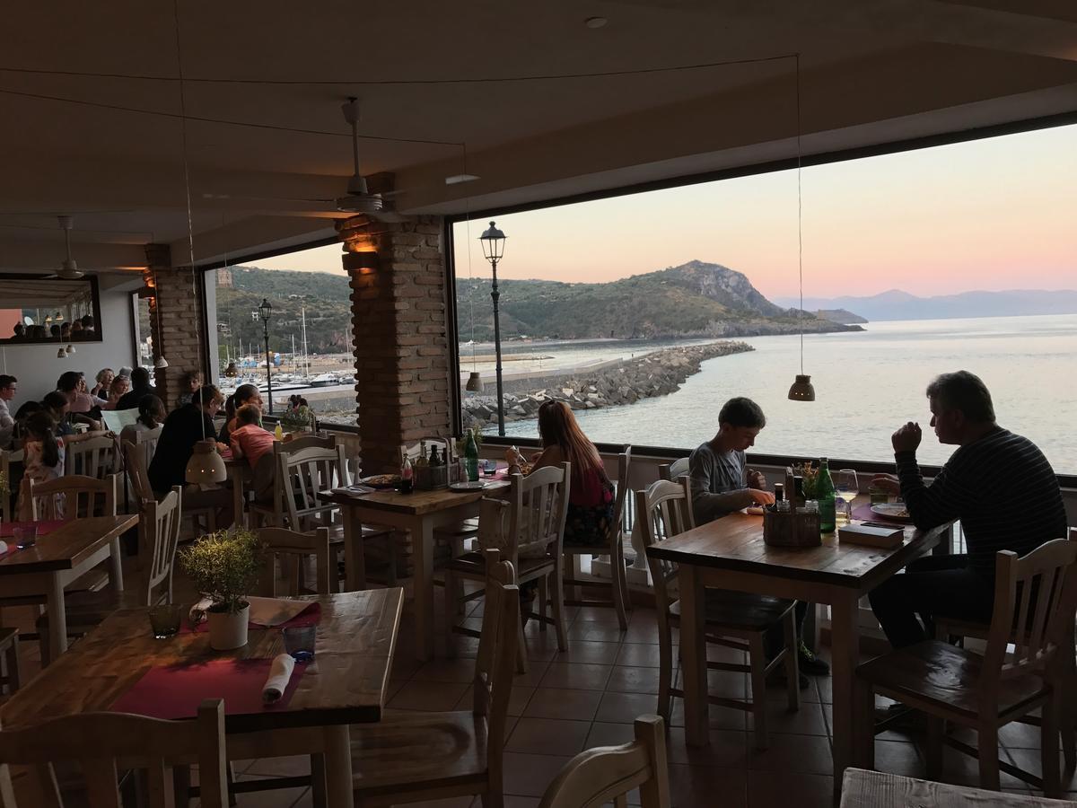 Albergo Tirreno Marina di Camerota Exterior photo