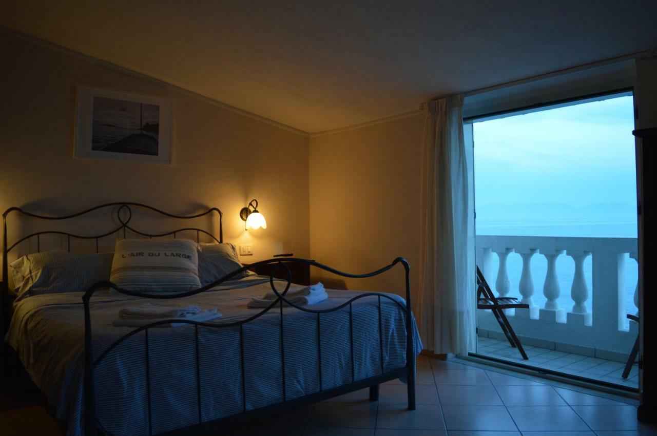 Albergo Tirreno Marina di Camerota Exterior photo